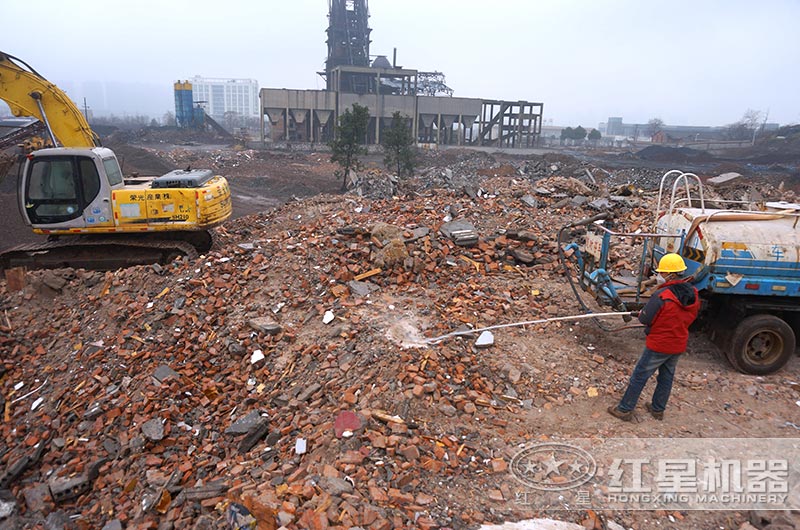 小型建筑垃圾處理廠賺錢嗎？用什么破碎機好？