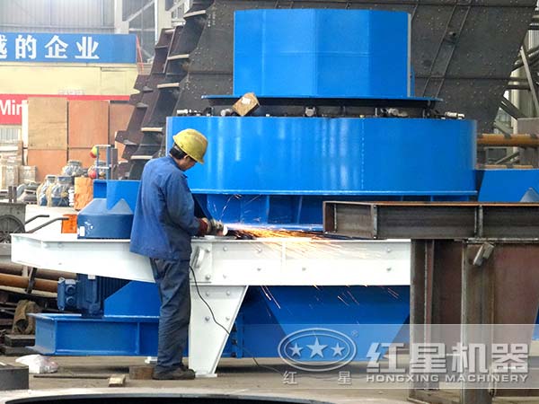 青石制沙機(jī)生產(chǎn)車間